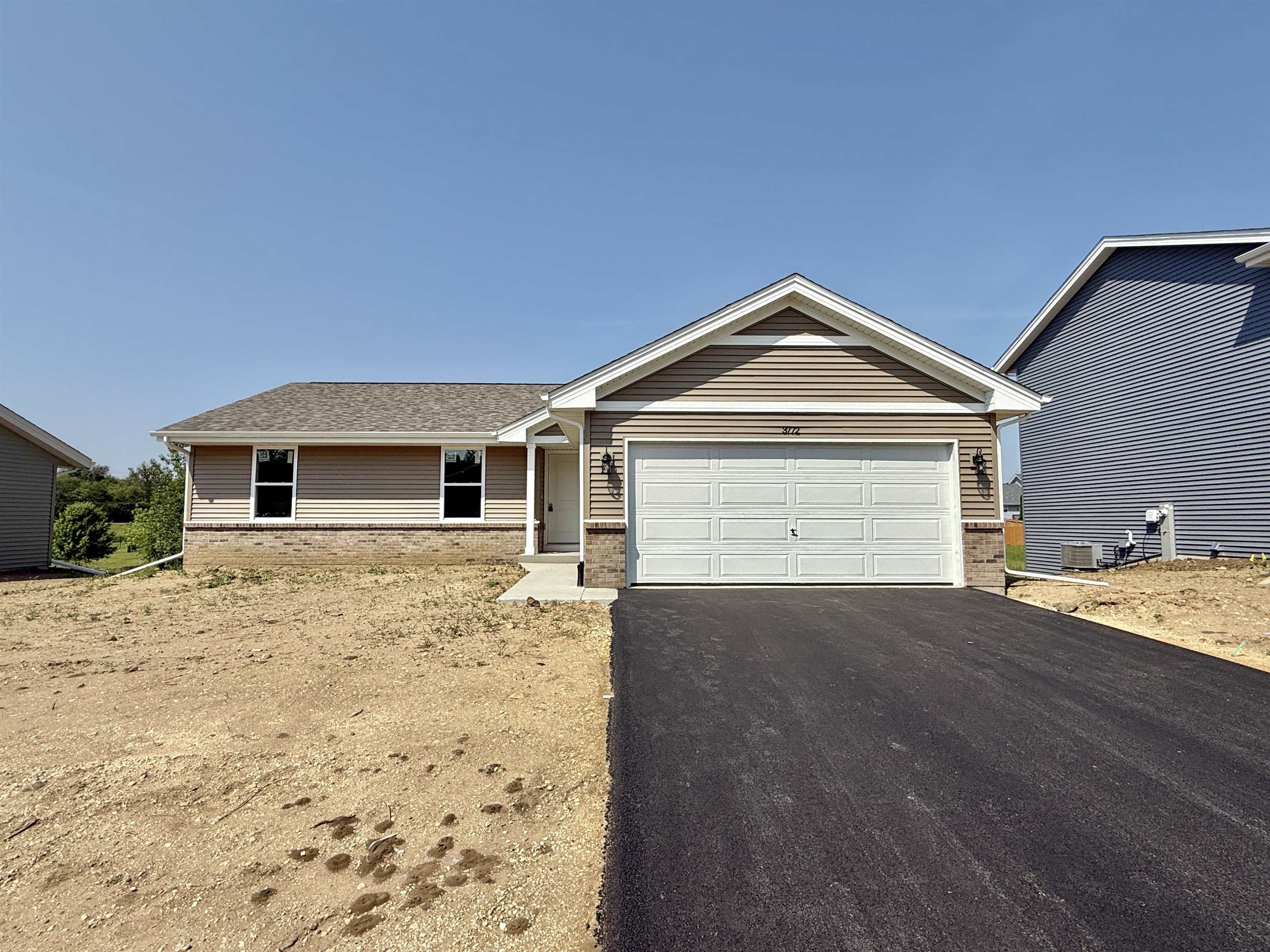 Property Photo: 3772 Scarlet Oak Drive IL 61109