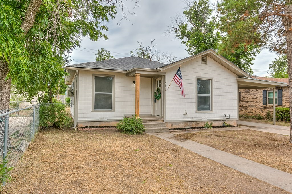 Property Photo:  413 E 13th St  TX 76903 