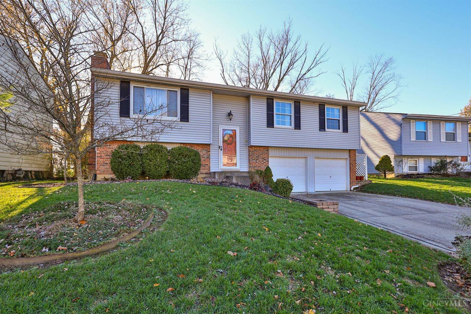 6011 Squirehill Court  Anderson Twp OH 45230 photo