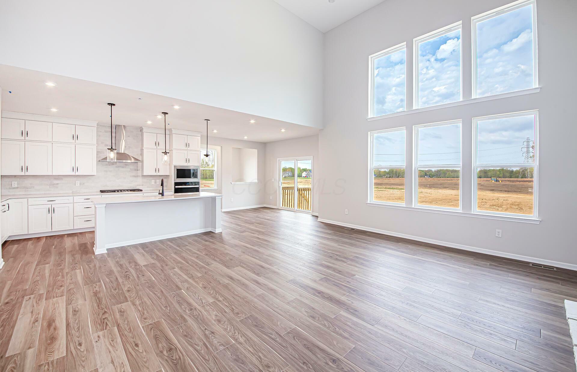 2475 Elisabeth Lane  Blacklick OH 43004 photo