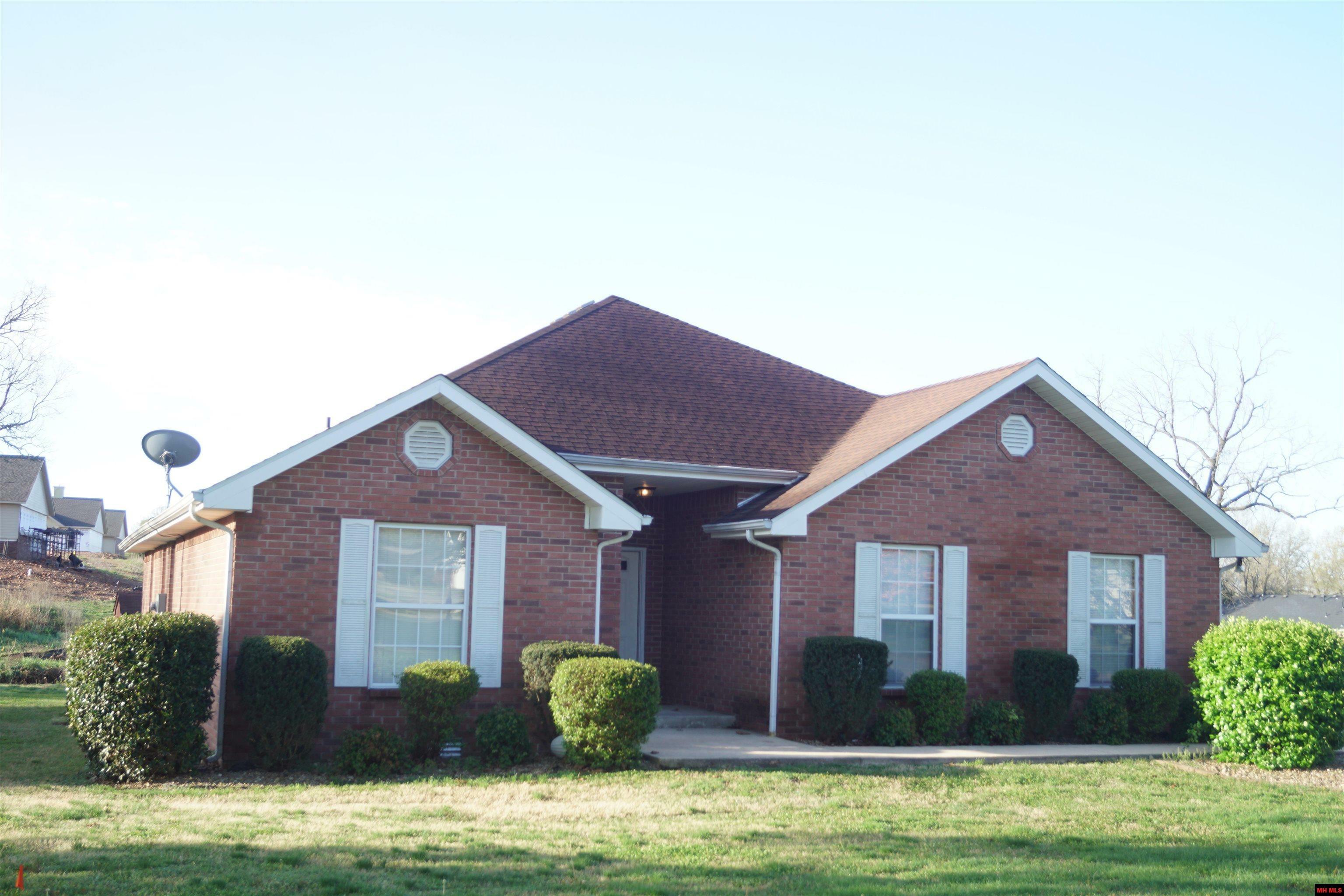 Property Photo: 1000 Delwood Lane AR 72653