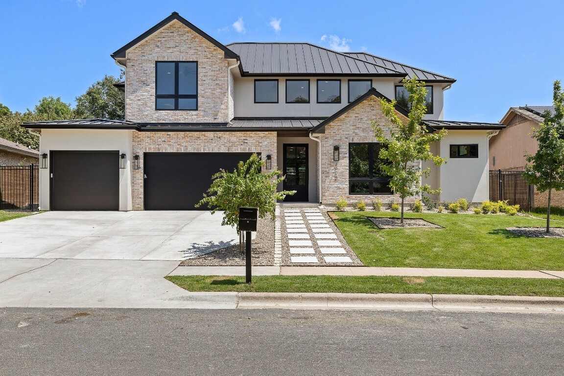 Property Photo:  3404 Peregrine Falcon  TX 78746 