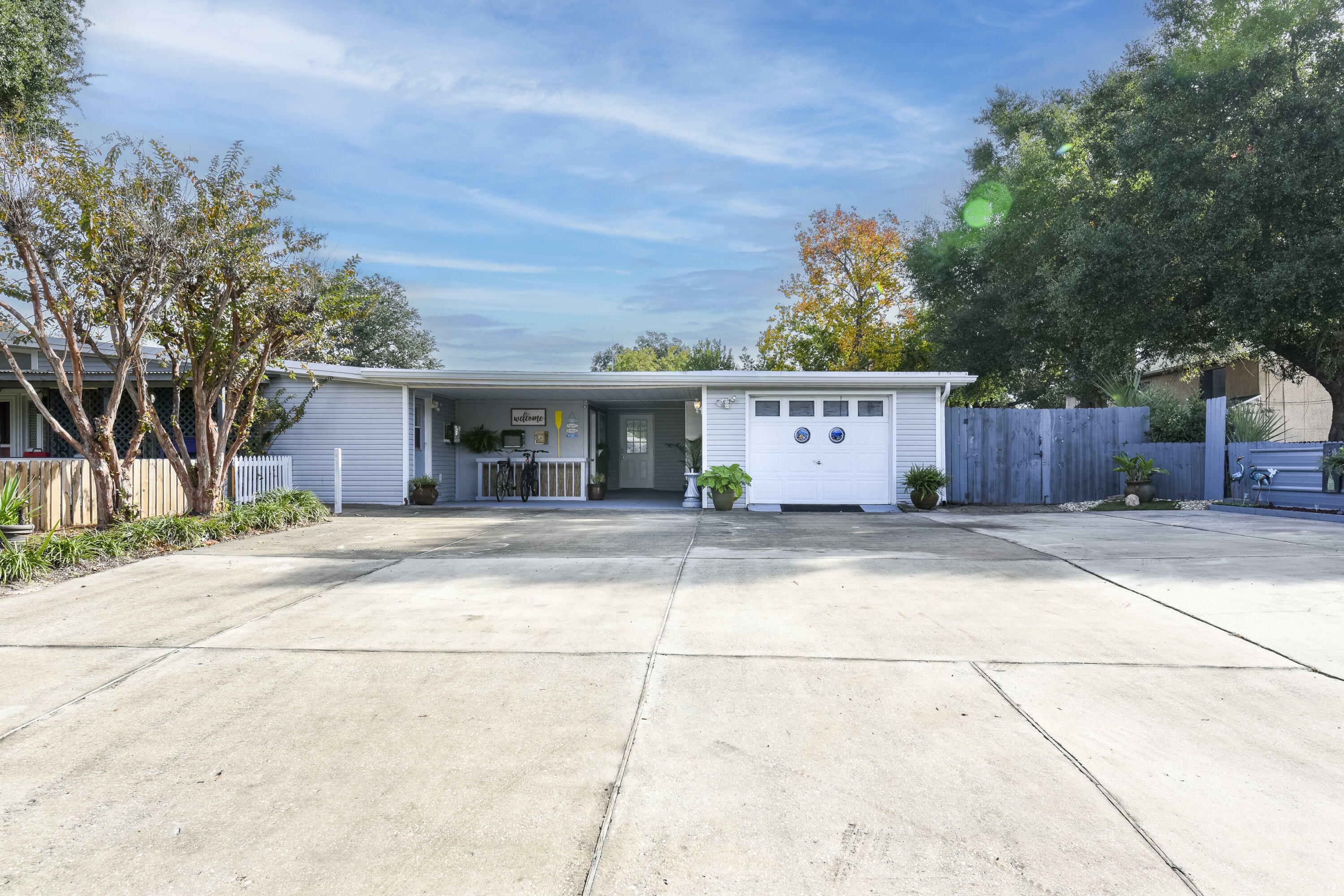 Property Photo:  111 SW Cedar Avenue  FL 32548 