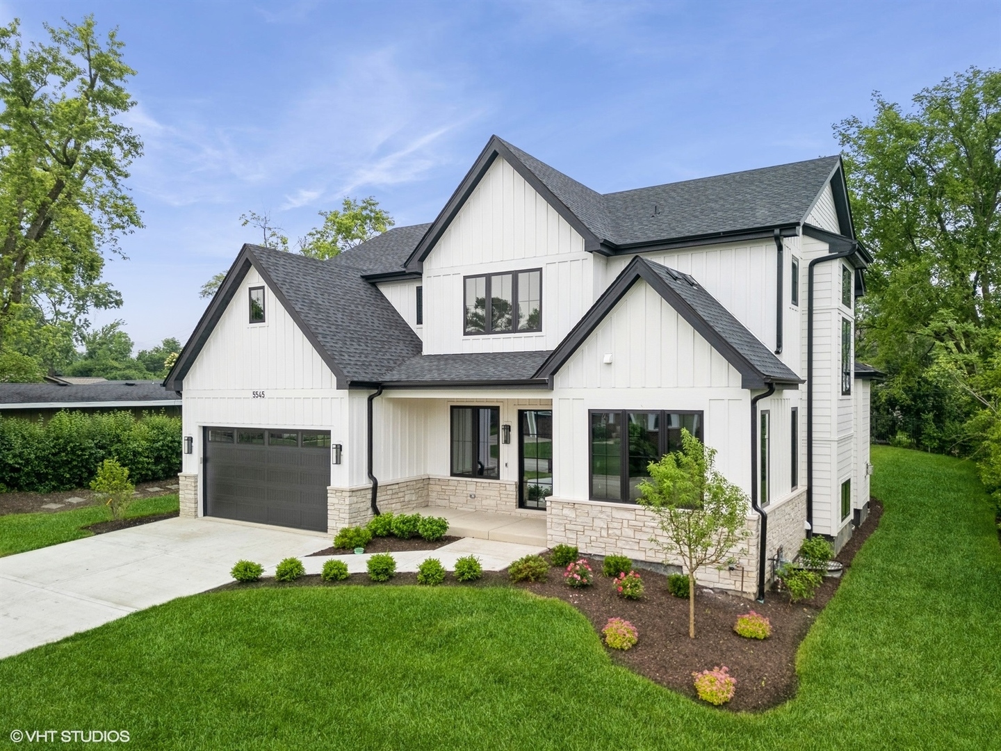 Property Photo: 5545 S Stough Street IL 60521