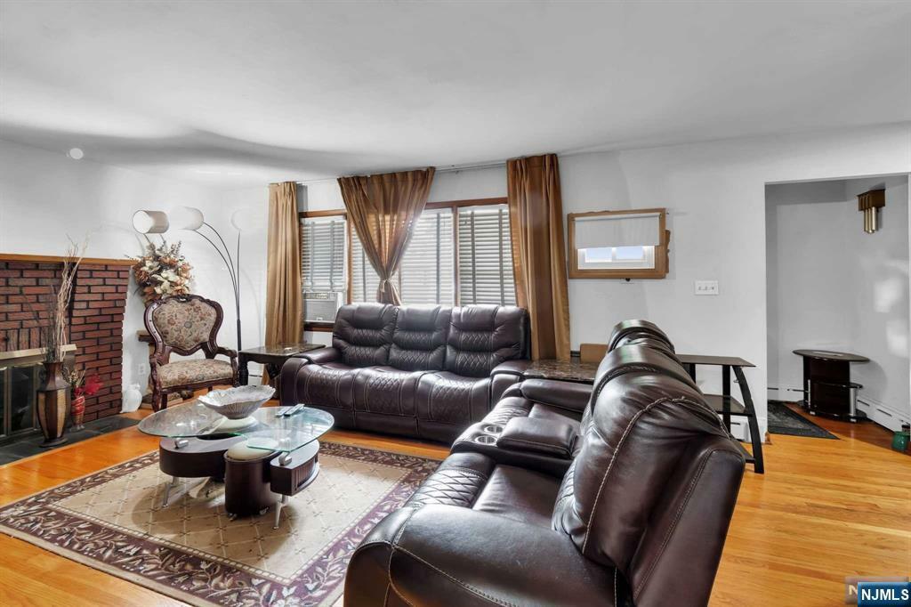 Property Photo:  1391 Franklin Street  NJ 07065 