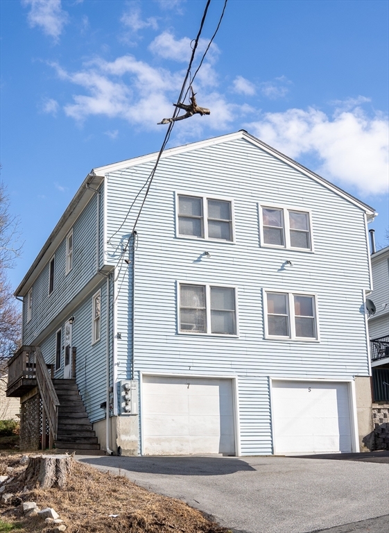 Property Photo:  7 Perry Ave 7  MA 01841 