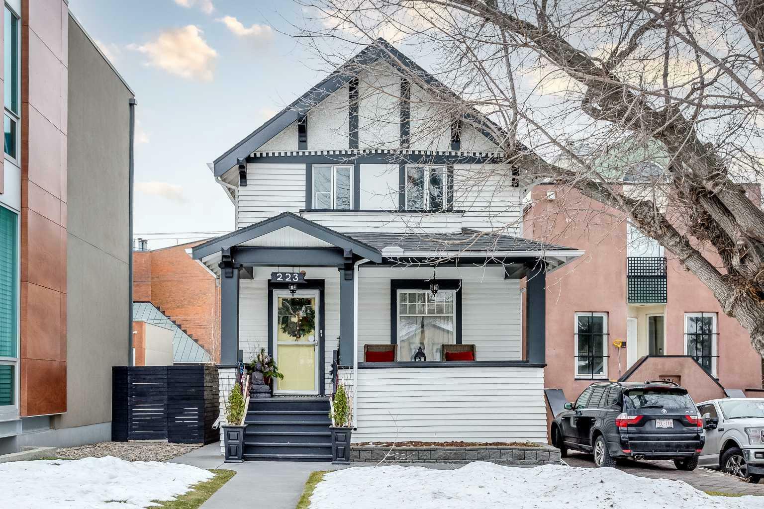 Property Photo:  223 2 Avenue NE  AB T2E 0E3 