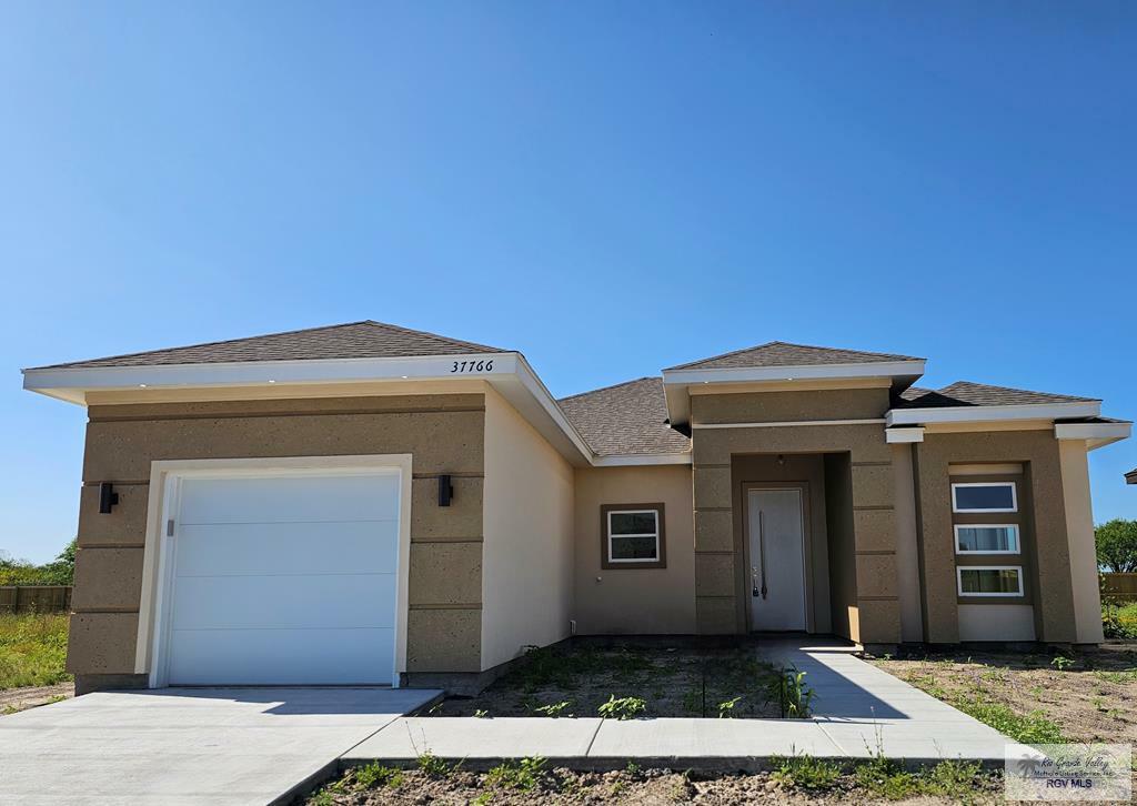 Property Photo: 37766 Vineyard Ave TX 78521