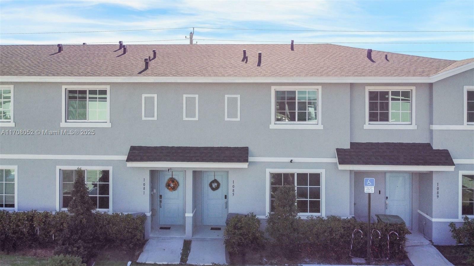 Property Photo: 1085 NW 4th Ter FL 33034