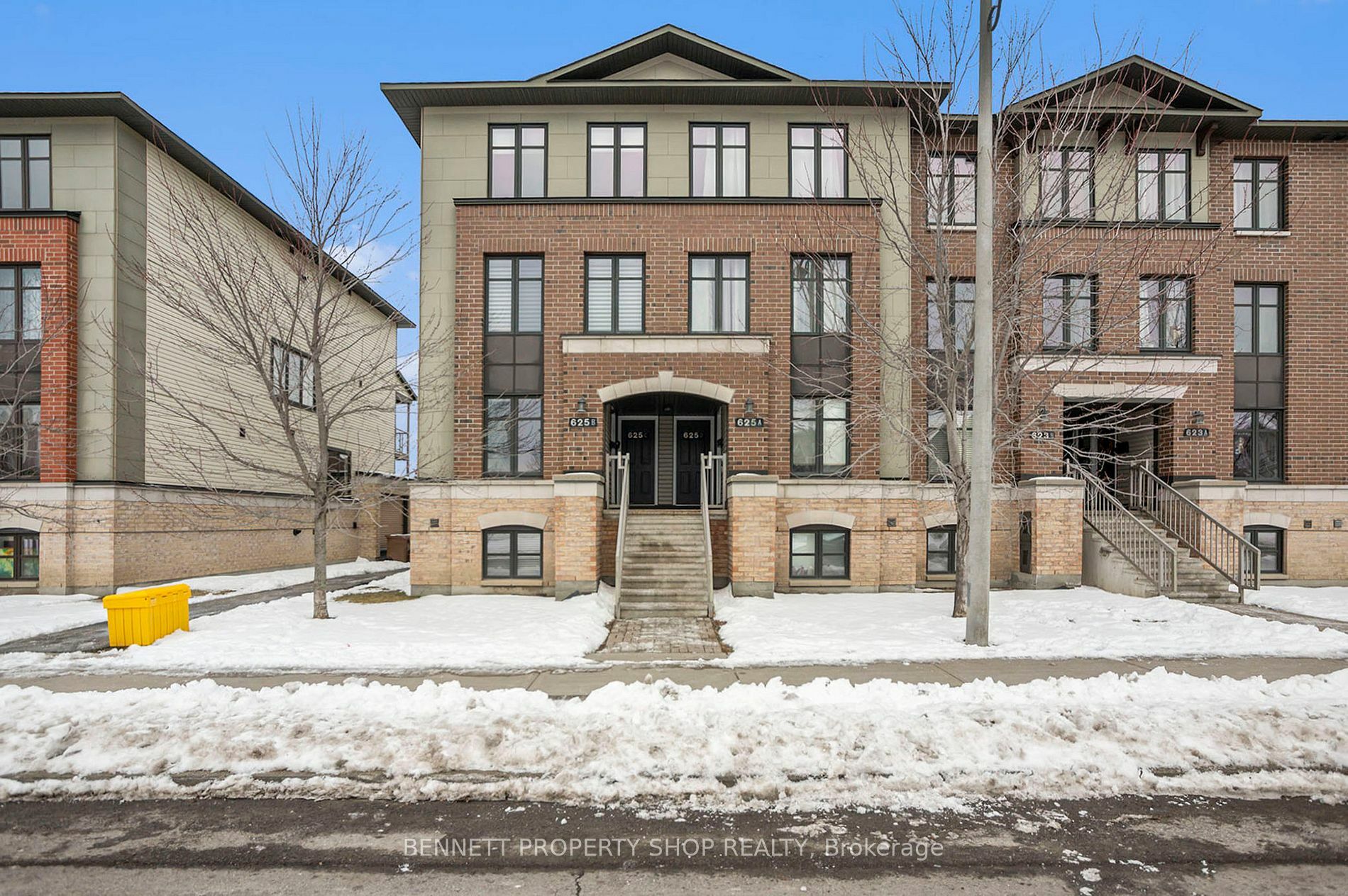 Photo de la propriété:  625 Chapman Mills Dr N B  ON K2J 5T1 