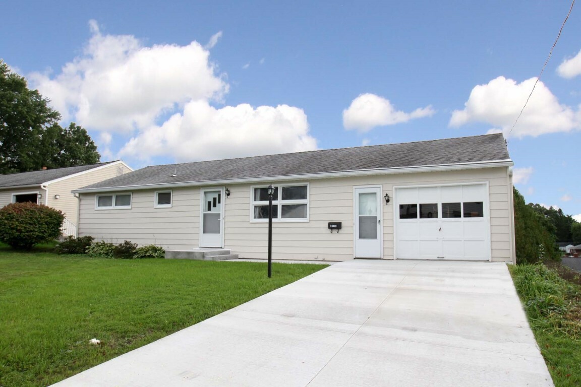 Property Photo:  2714 Smith Drive  NY 13760 