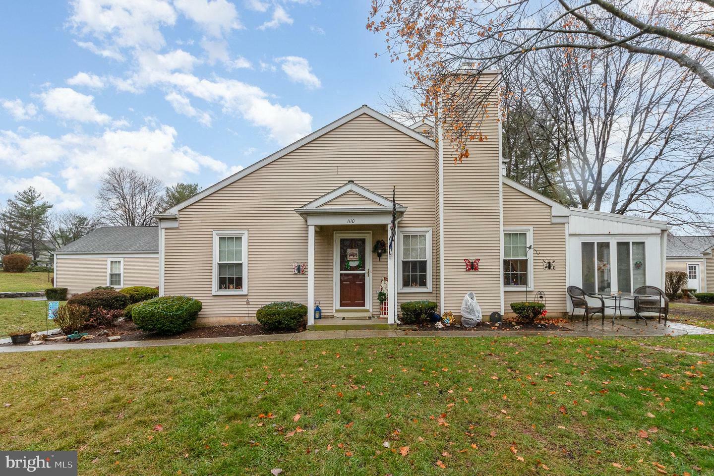 Property Photo:  1110 Cambridge Court  PA 17078 