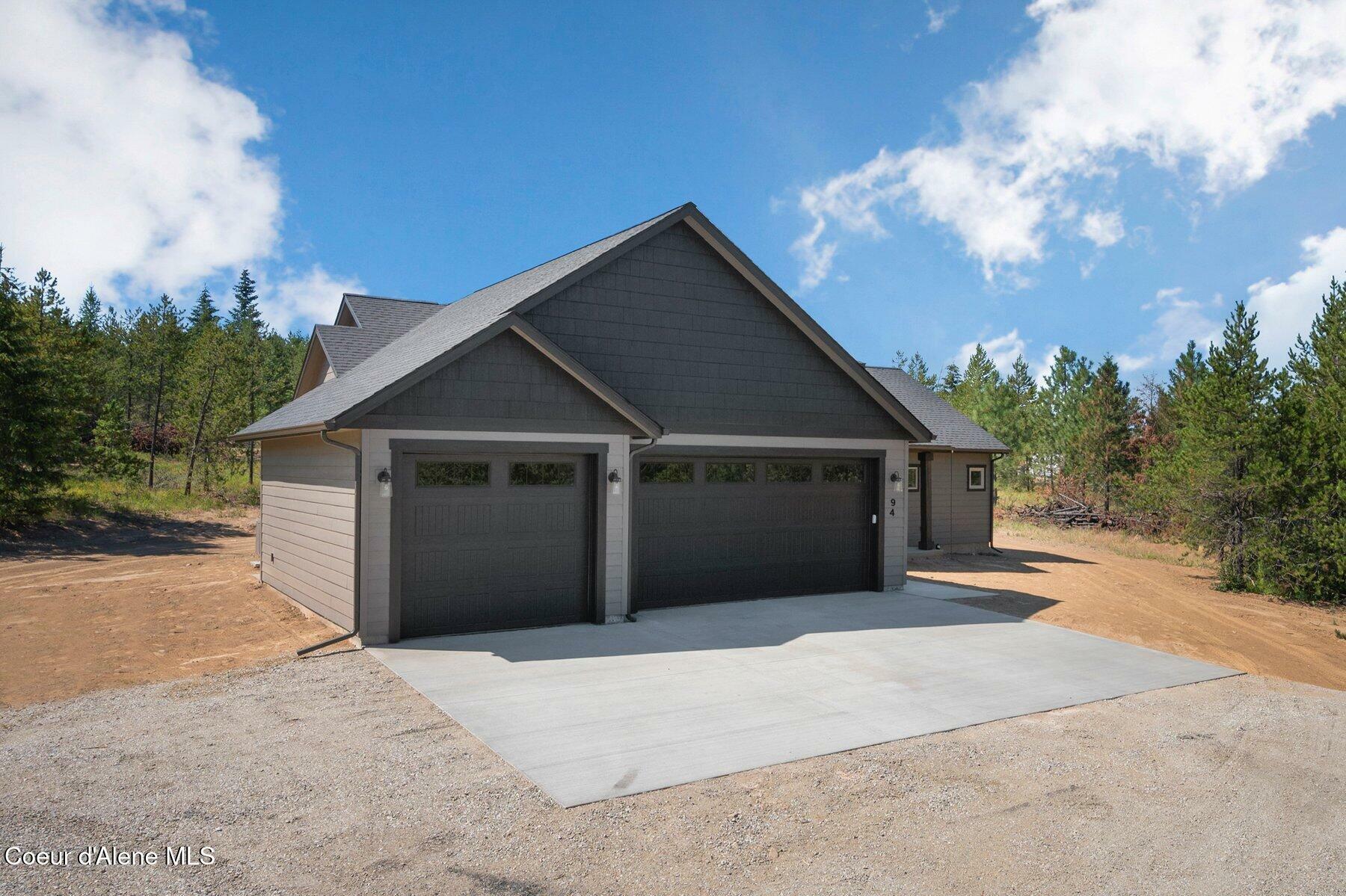 Property Photo:  77 Klickitat Rd  ID 83813 