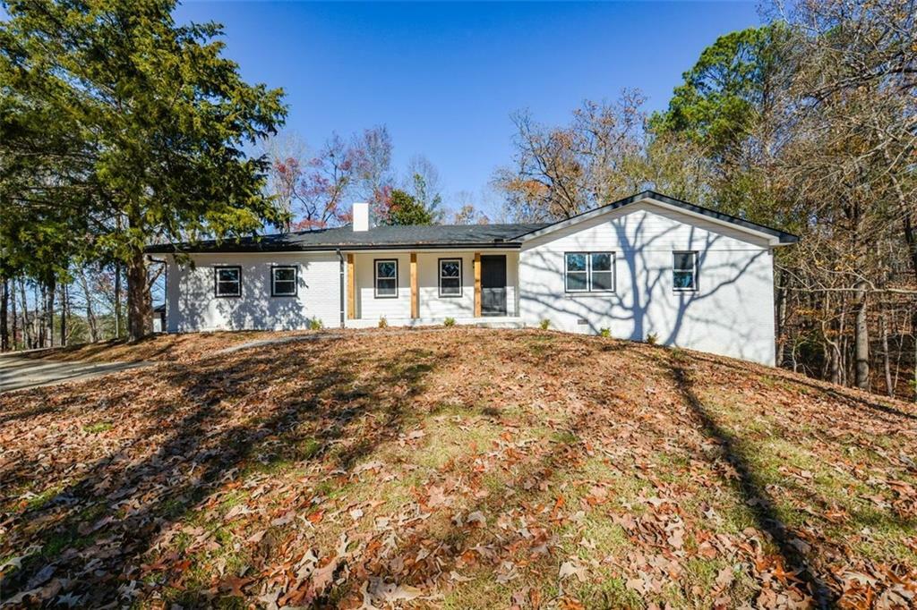 Property Photo:  211 Forsyth Lake Road  GA 30153 