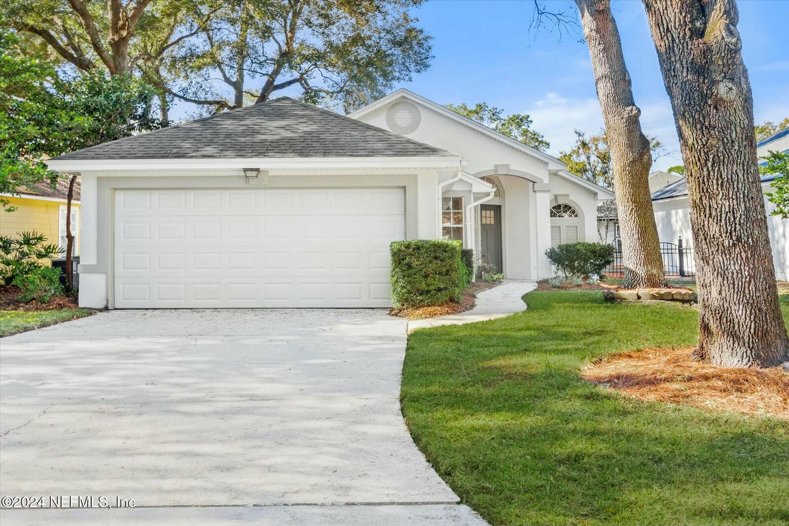 Property Photo:  732 Putters Green Way S  FL 32259 