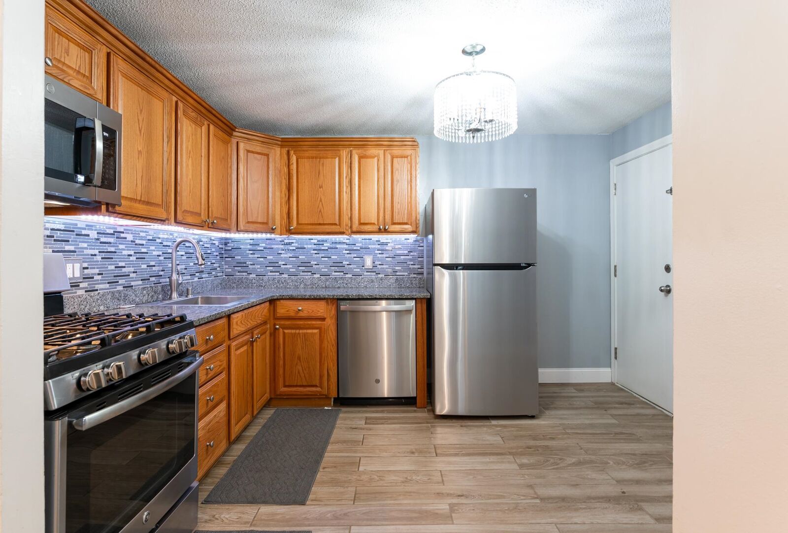 Property Photo: 2 Lancelot Court NH 03079