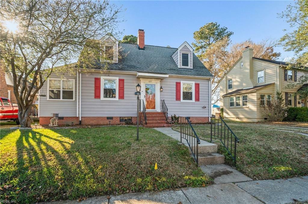 Property Photo:  127 Wythe Parkway  VA 23661 