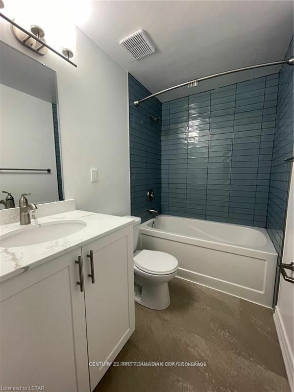 Property Photo:  294 Saulsbury St 304  ON N7G 2B2 