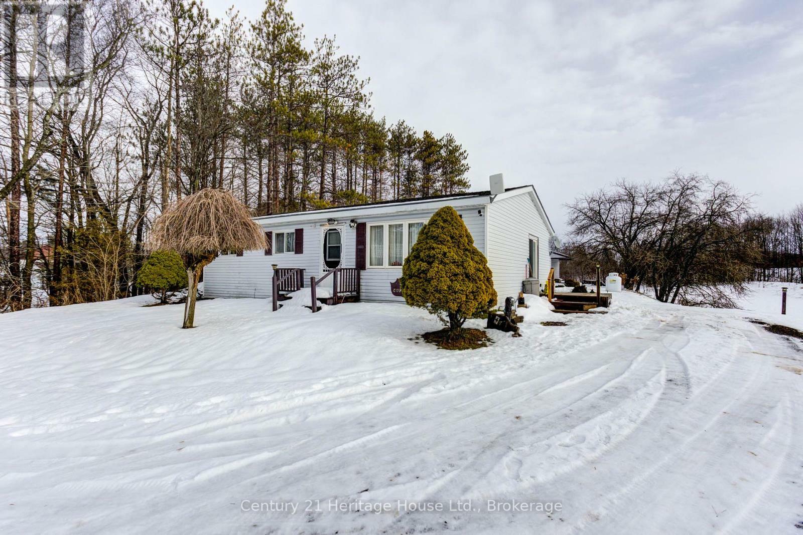 Property Photo: 633455 Artemesia-Glenelg T Line ON N0C 1K0