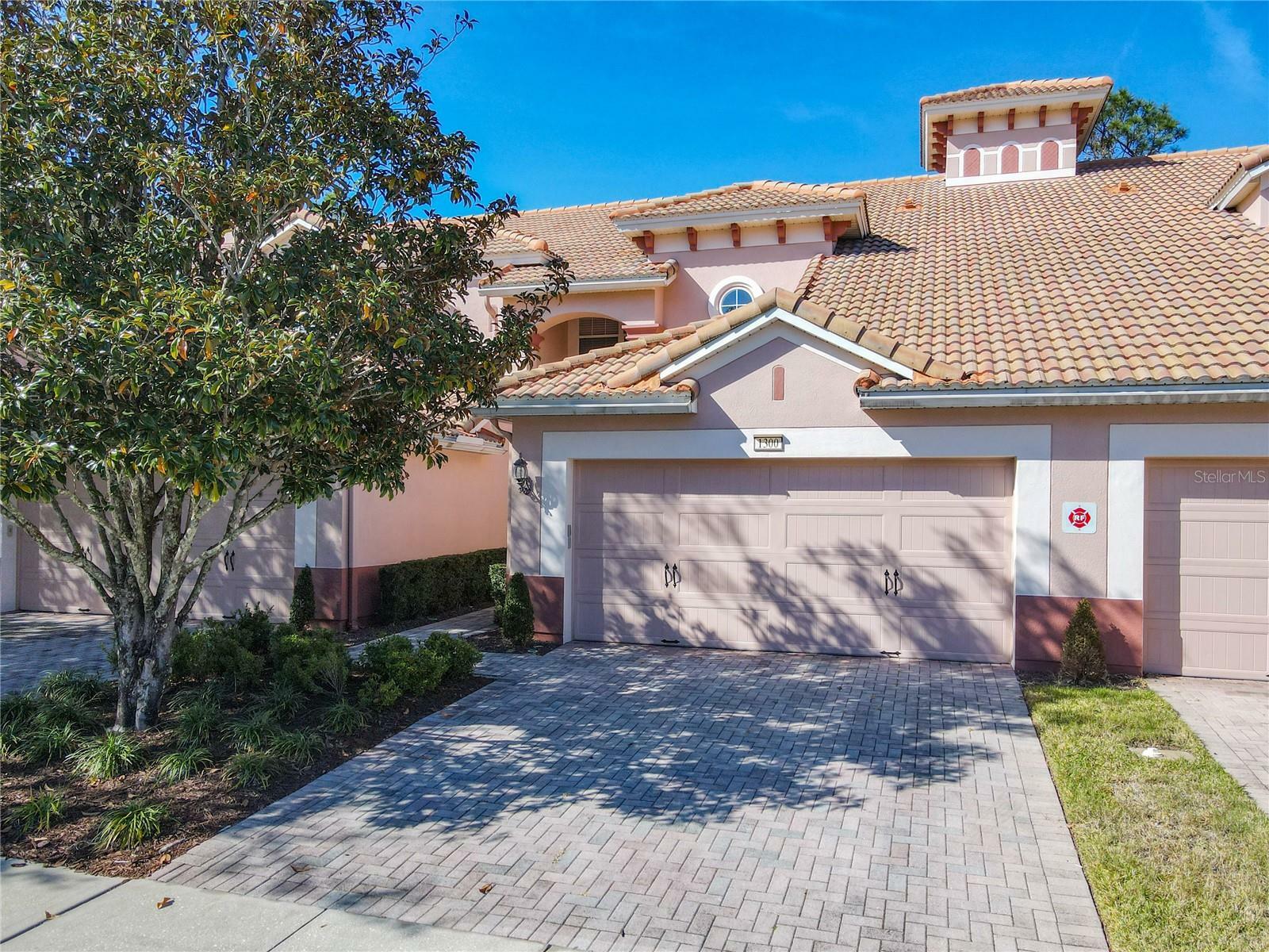 Property Photo: 1300 Gilford Point Lane 1300 FL 33896