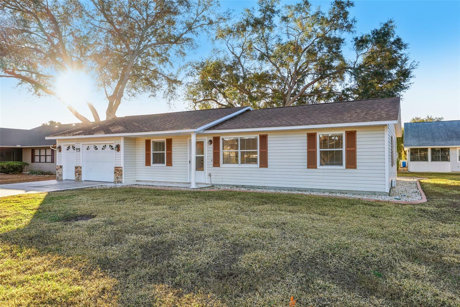 Property Photo:  1438 New Abbey Avenue  FL 34788 