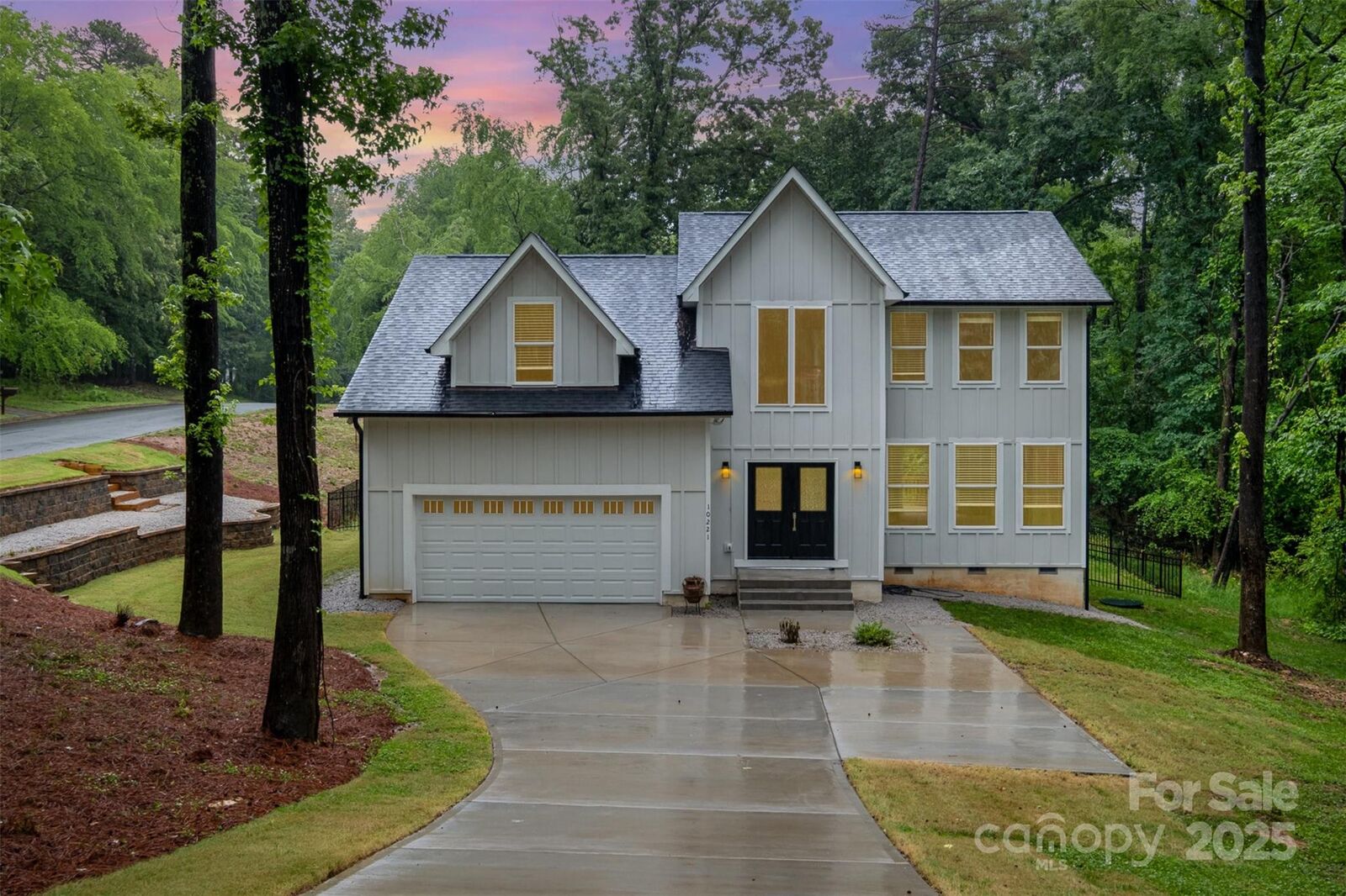 Property Photo: 10221 Hanging Moss Trail NC 28227