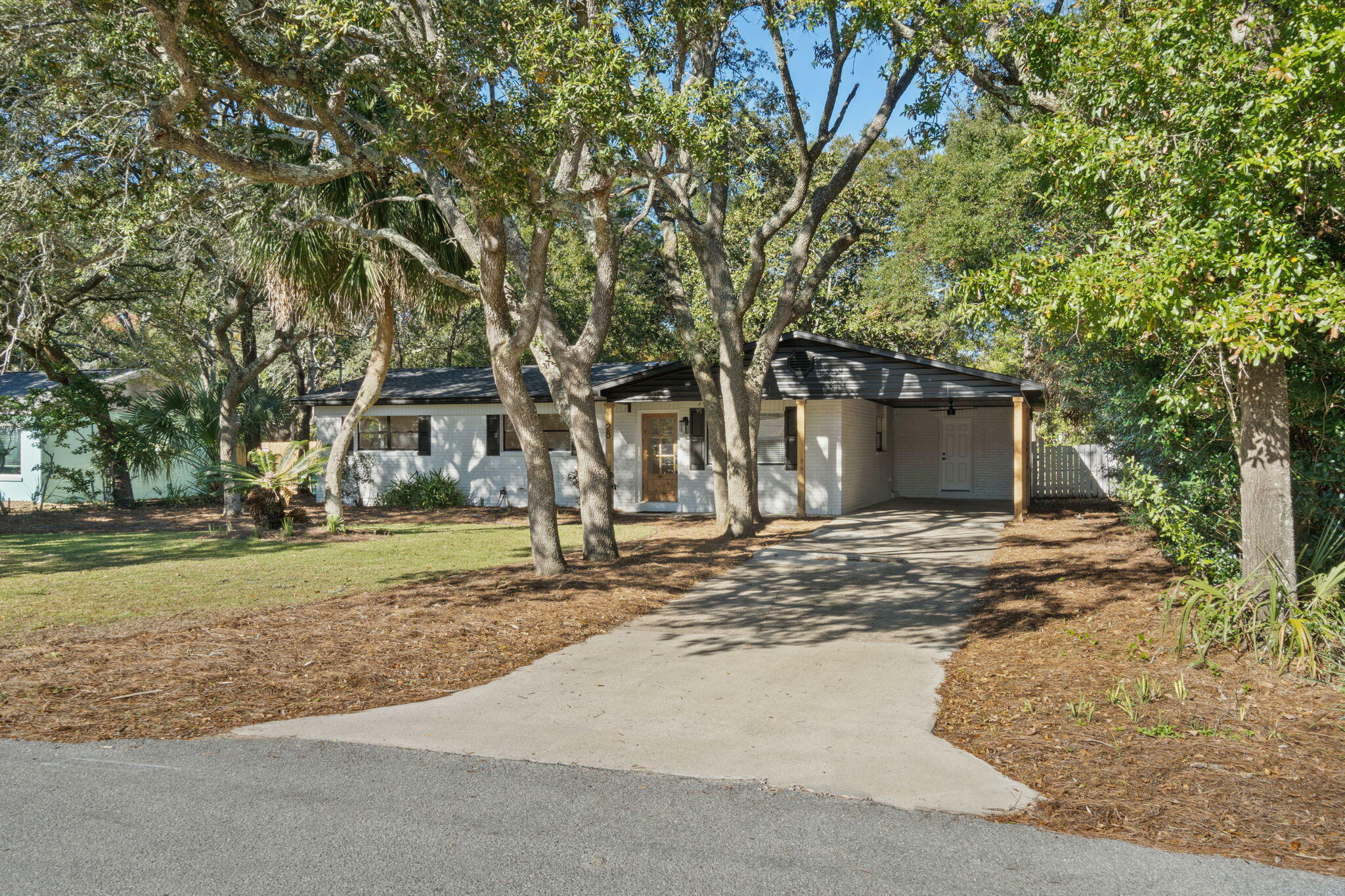 Property Photo:  28 Circle Drive  FL 32547 