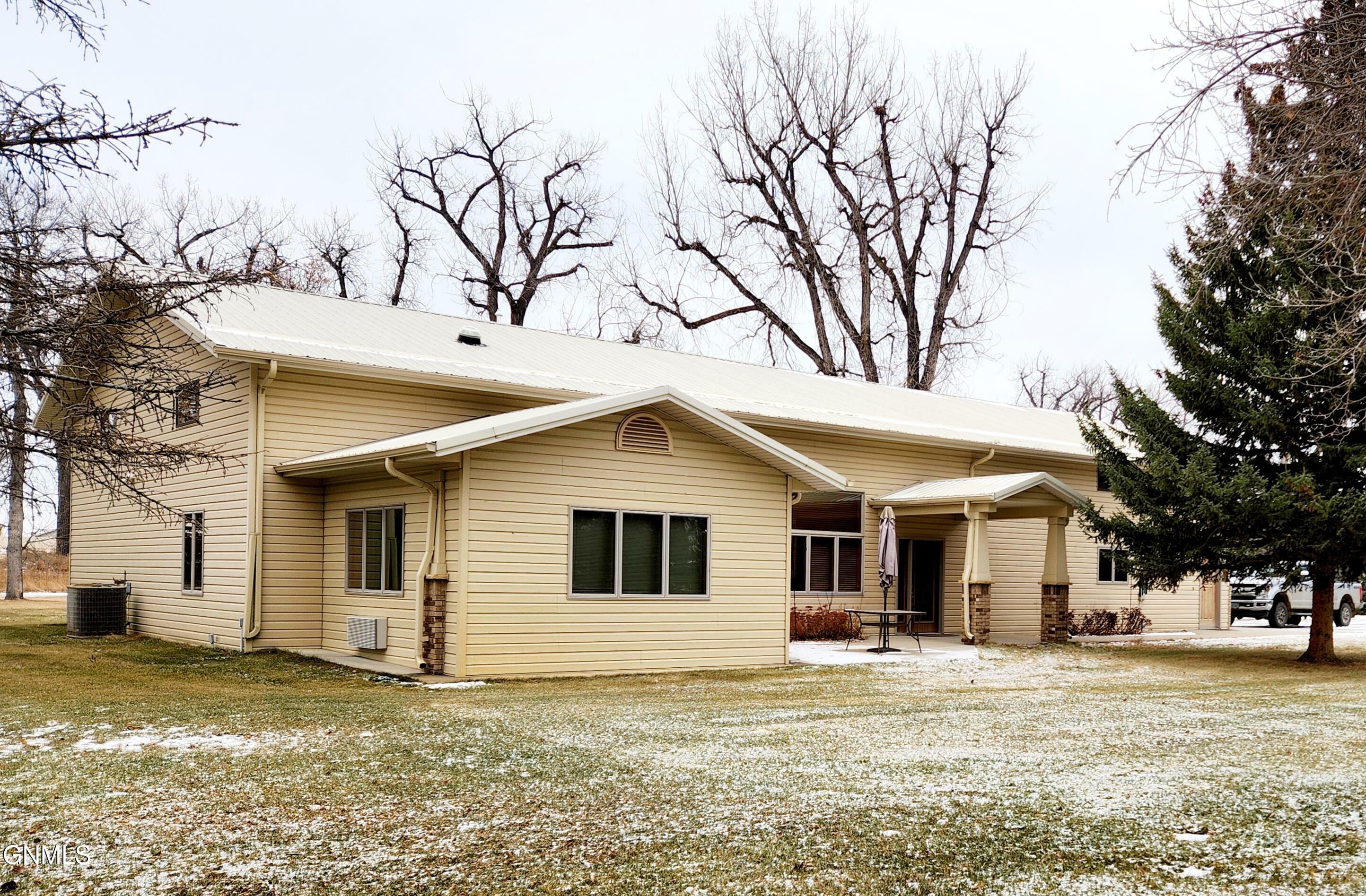 Property Photo: 4500 Thornburg Drive ND 58504