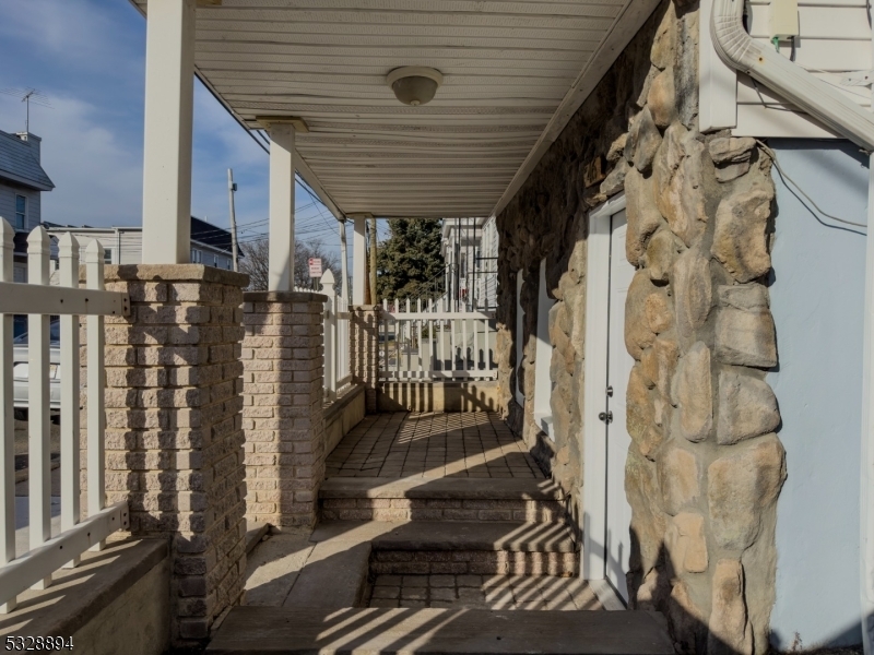 Property Photo:  46 Arverne Ter  NJ 07111 