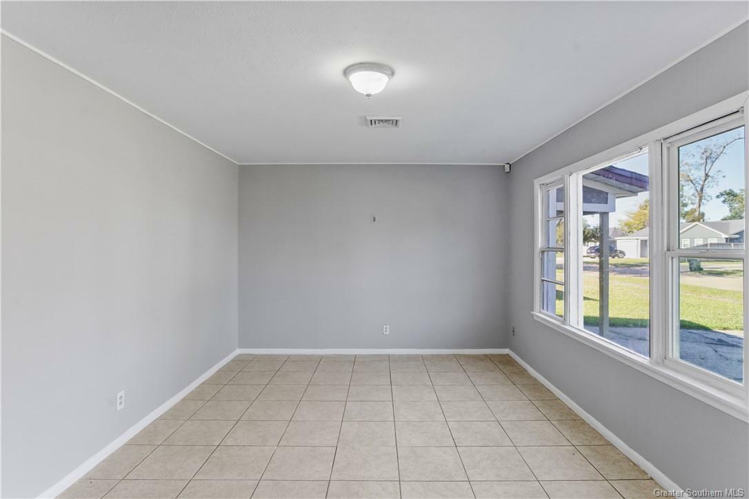 Property Photo:  1604 California Street  LA 70607 