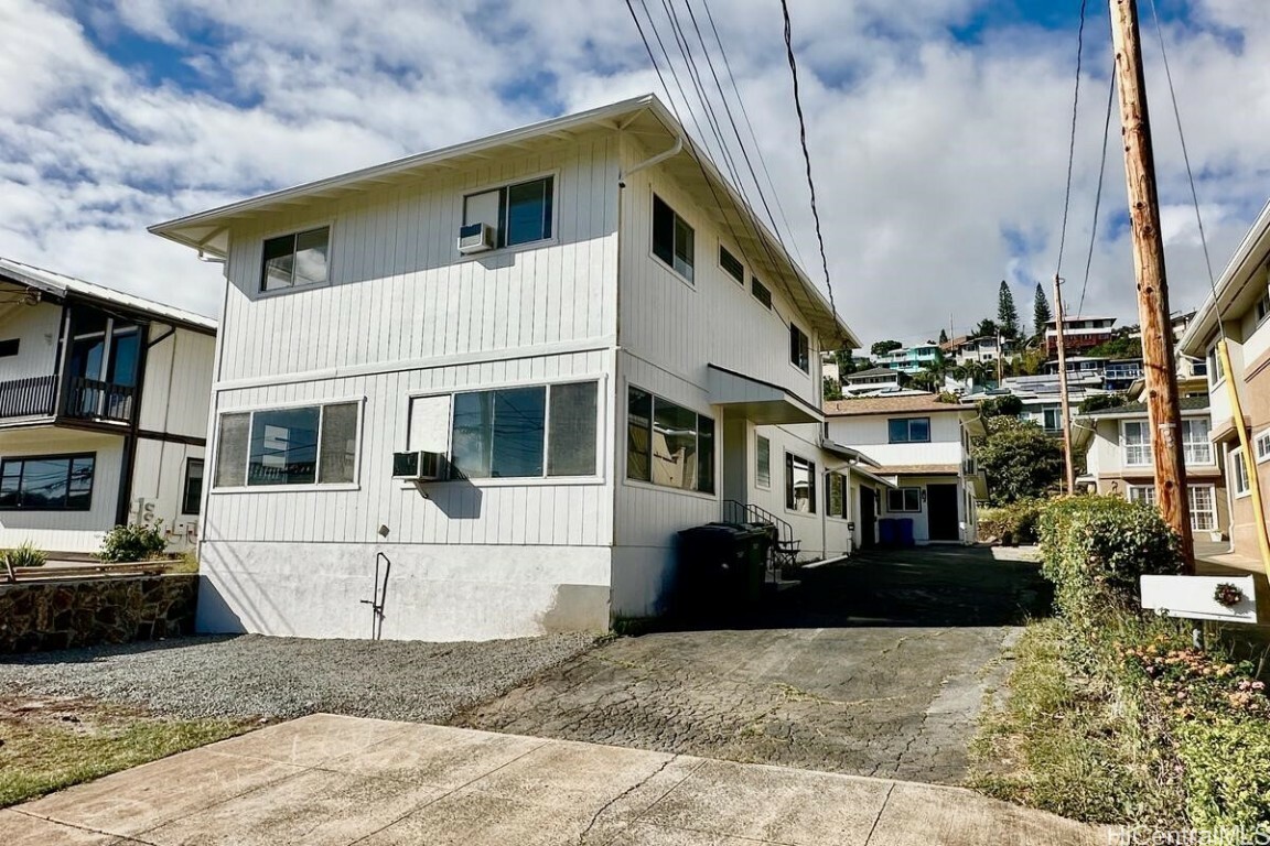 Property Photo:  3838 Claudine Street  HI 96816 