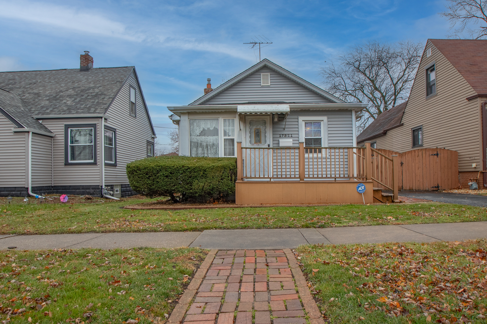 Property Photo:  17821 Glen Oak Avenue  IL 60438 