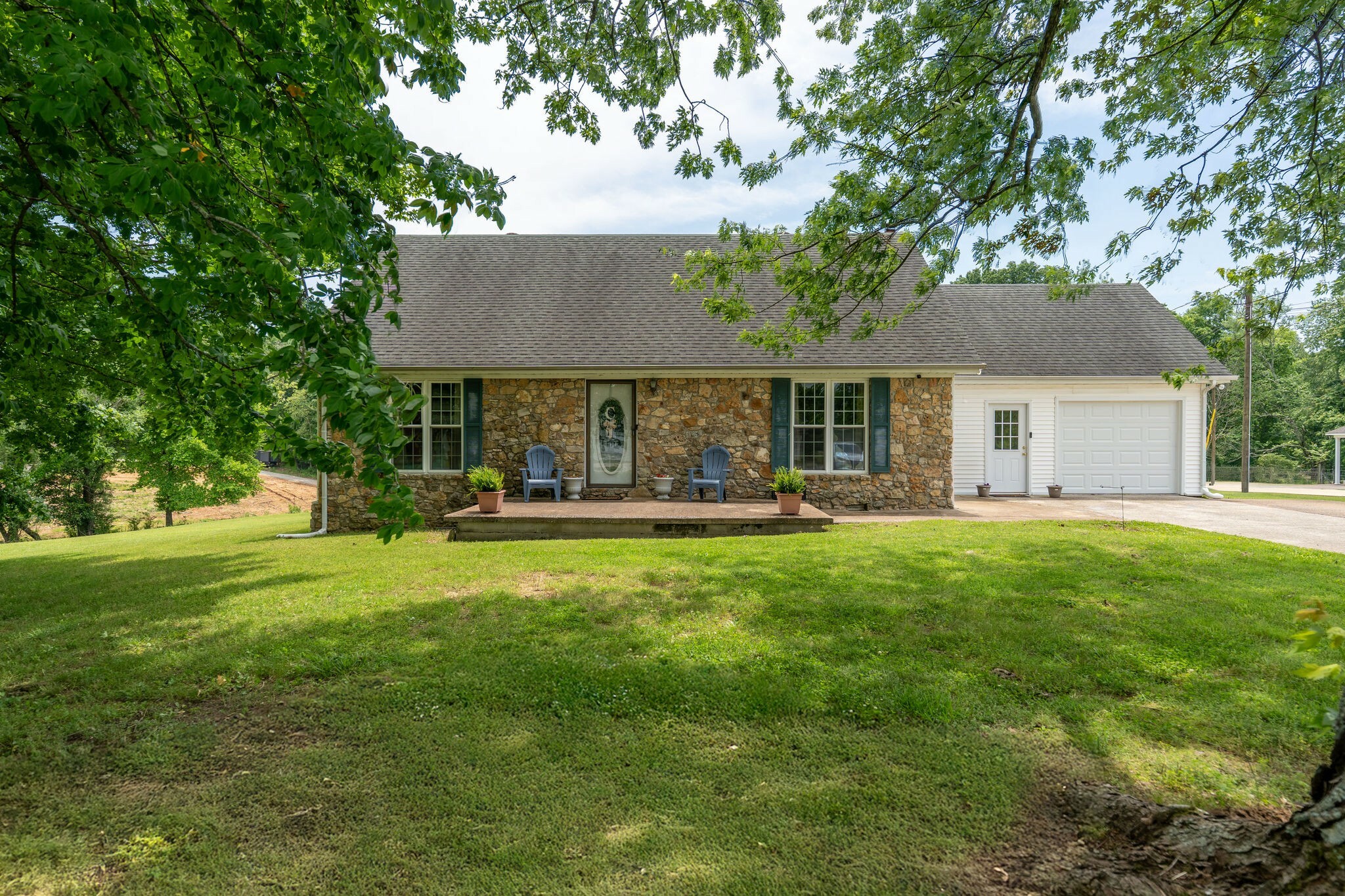Property Photo: 103 Daniel Cir TN 38450