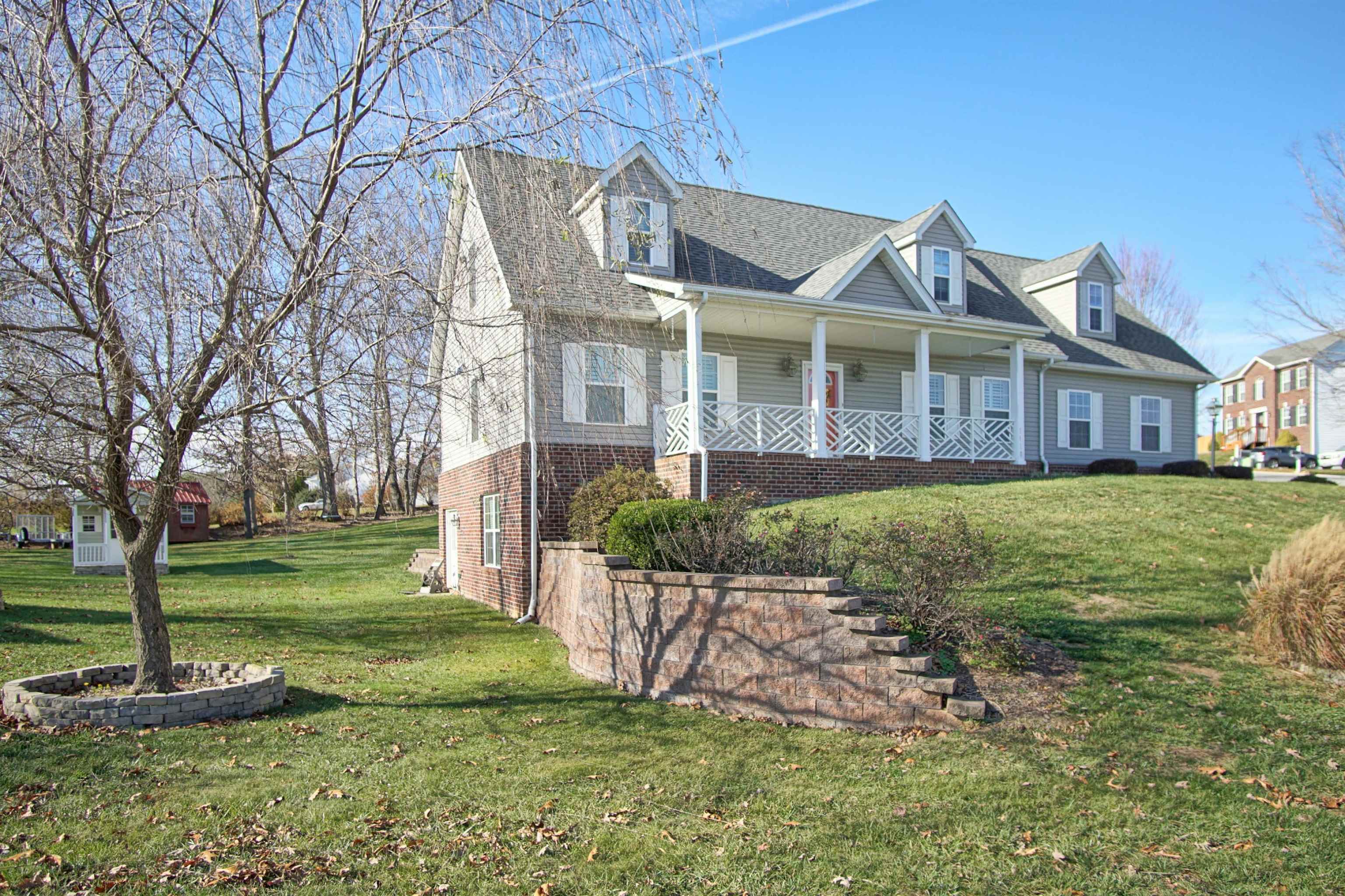 Property Photo:  1410 Kensington Way  VA 24073 