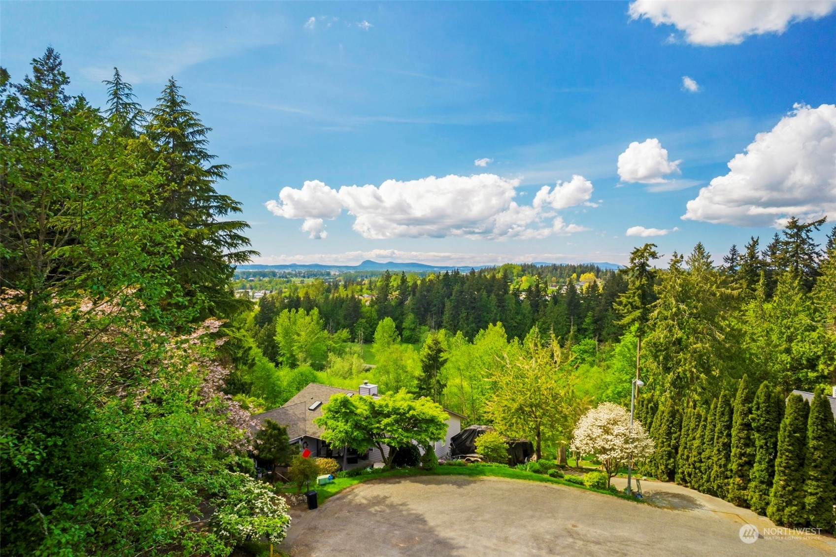 Property Photo:  2312  Crosby Drive  WA 98274 