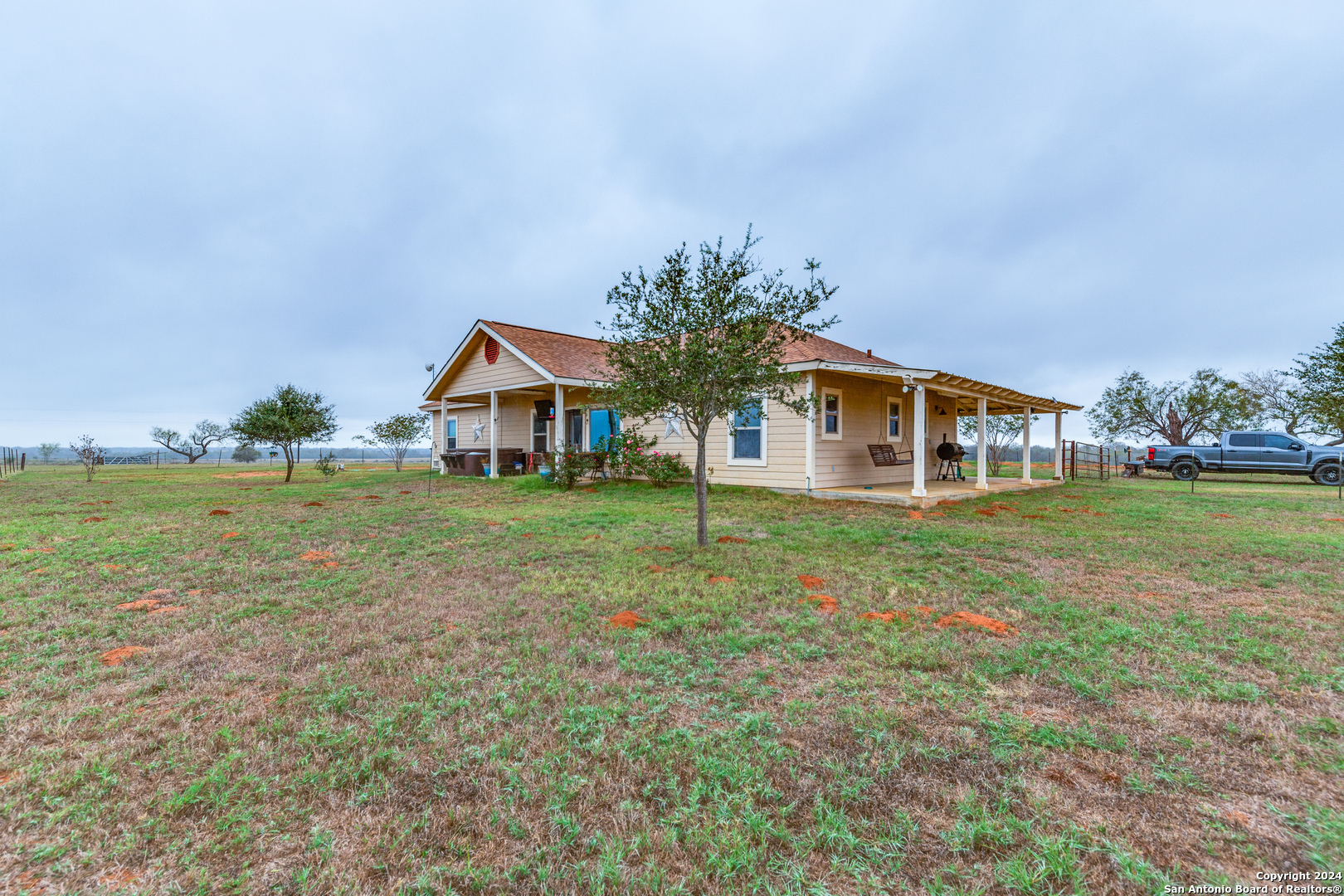 Property Photo:  2217 County Road 412  TX 78160 