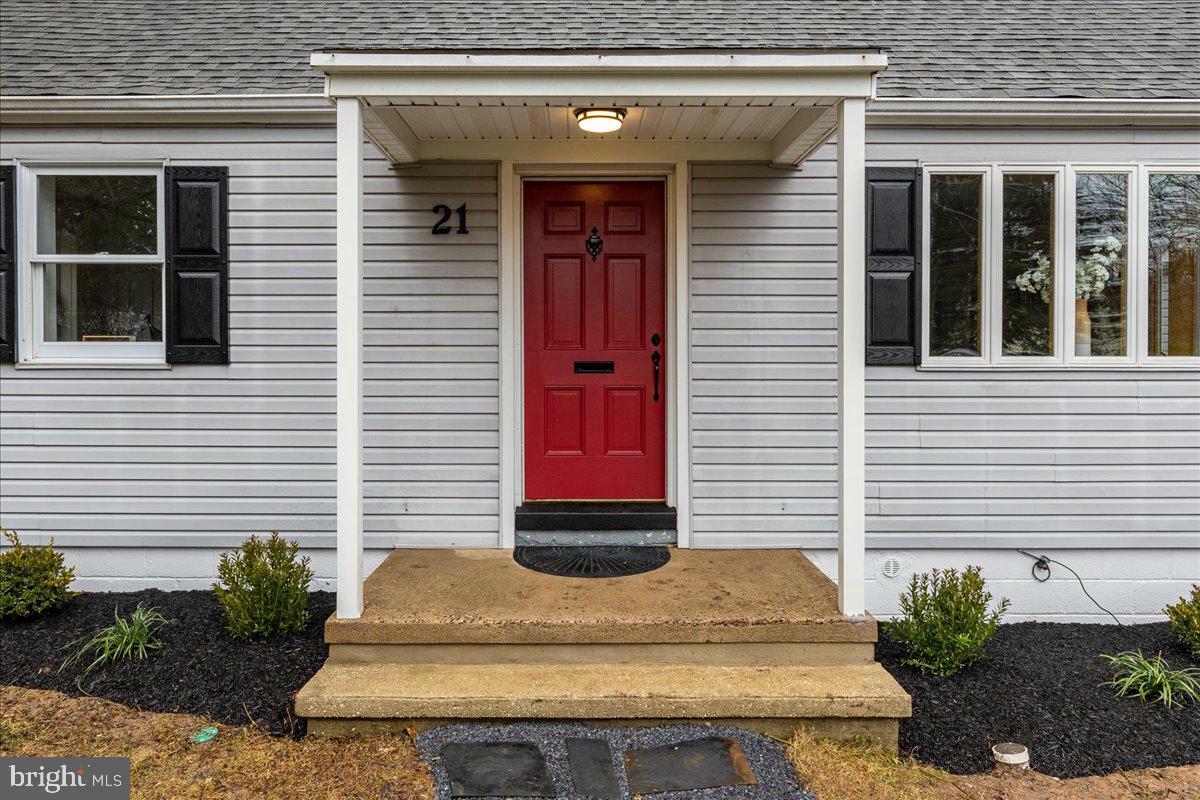 Property Photo:  21 Grover Avenue  NJ 08540 