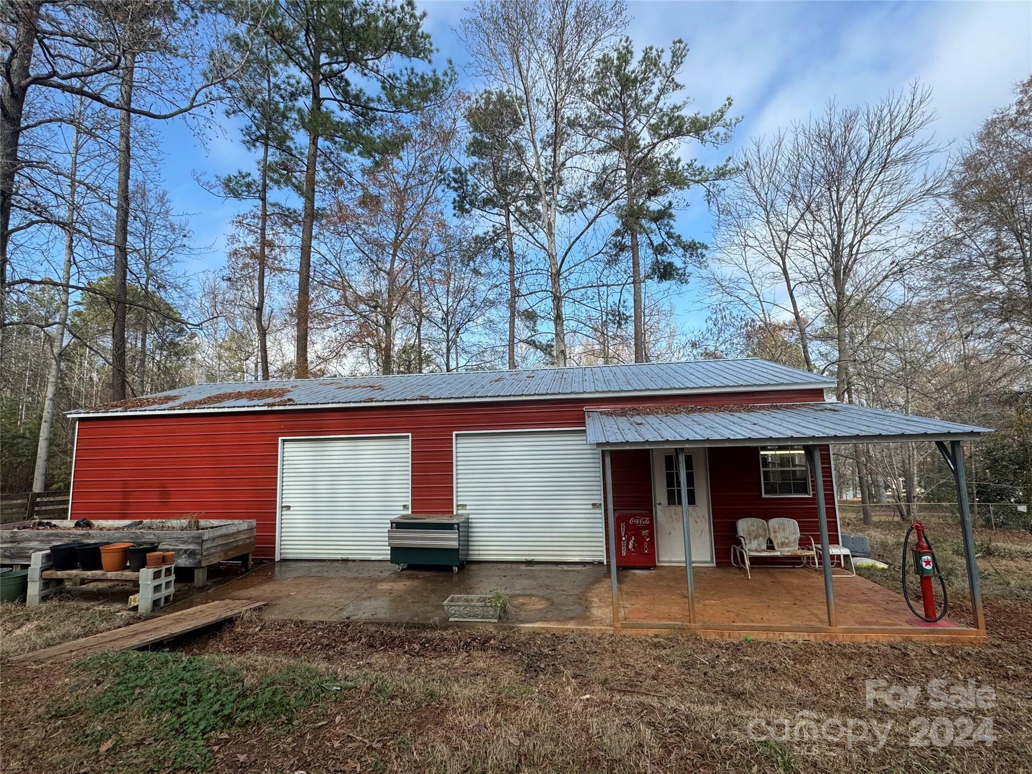 Property Photo:  5040 Spicewood Drive  SC 29745 