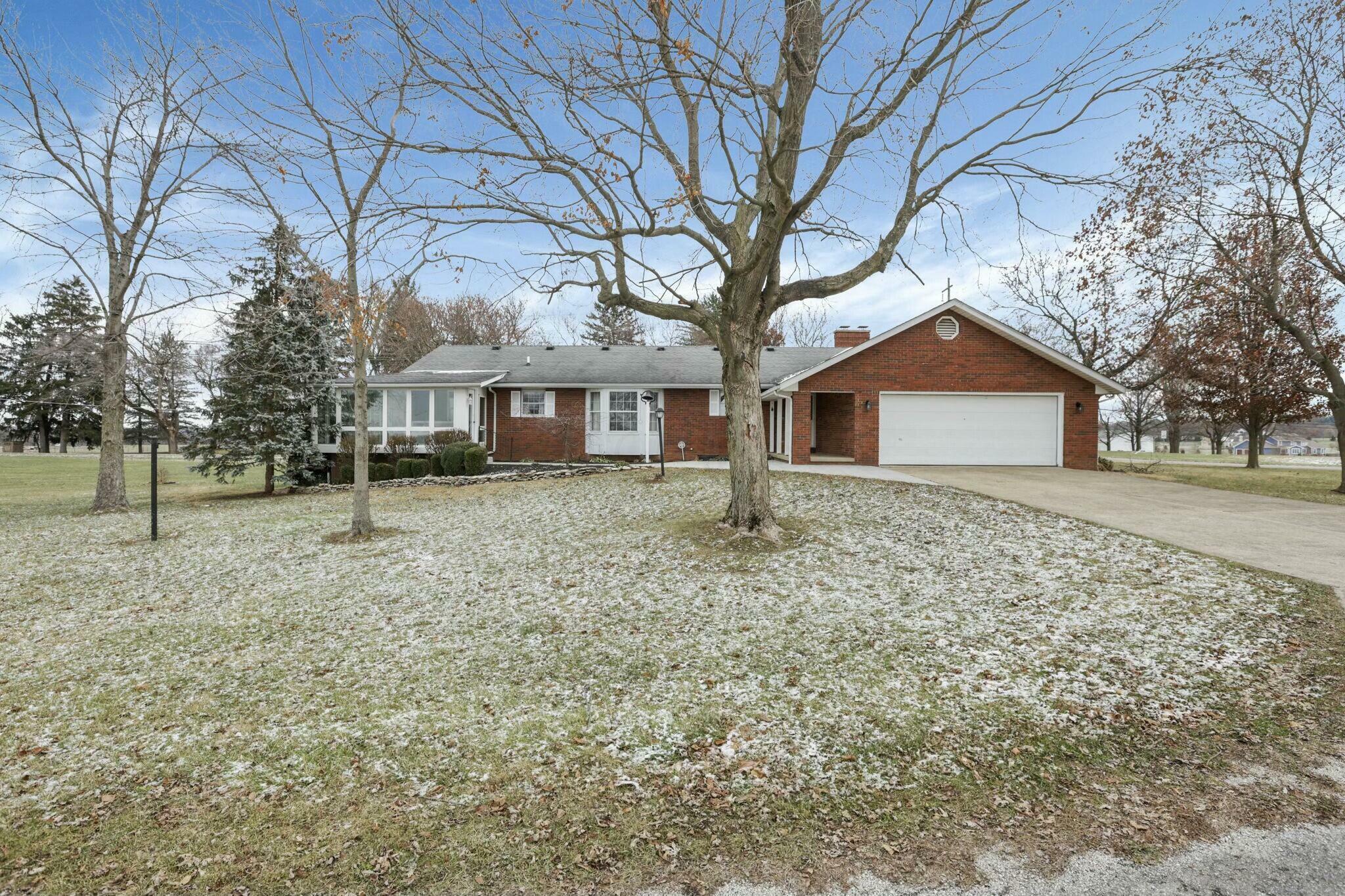 Property Photo: 6015 Lithopolis Winchester Road OH 43110