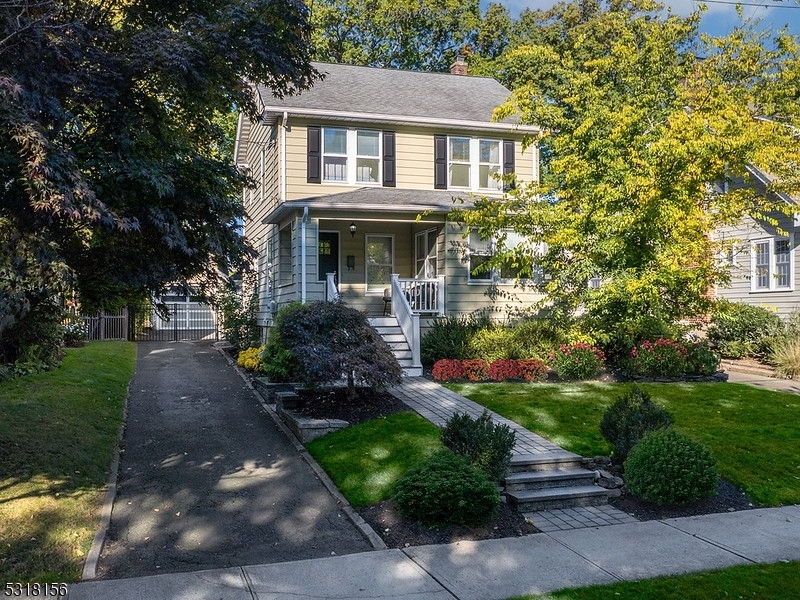 Property Photo:  45 Hedges Ave  NJ 07928 