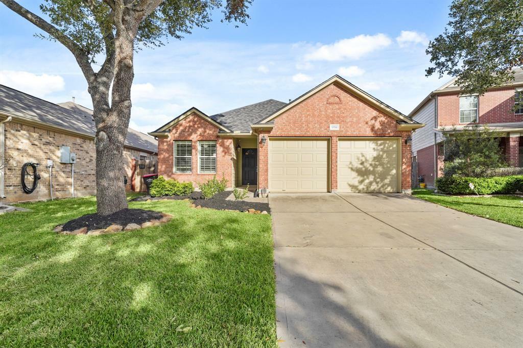 Property Photo:  5706 La Crema  TX 77459 