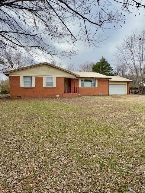 Property Photo:  165 Old Farmington Road  AR 72730 