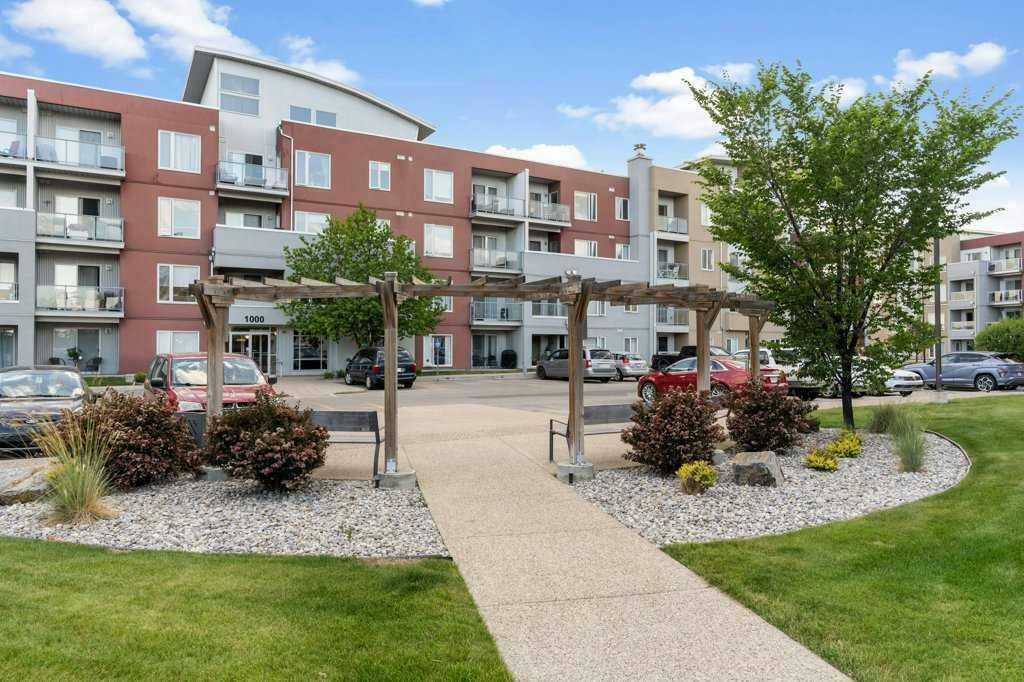 Photo de la propriété:  604 East Lake Boulevard NE 1314  AB T4A 2K9 