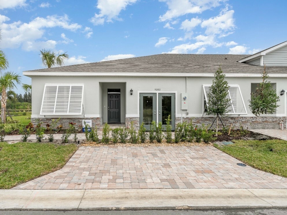Property Photo: 9032 Orchid Reserve Circle FL 32985