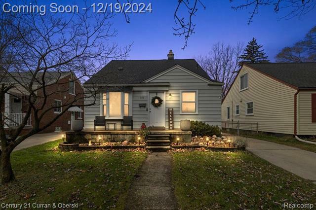 Property Photo:  504 Wellesley Avenue  MI 48067 