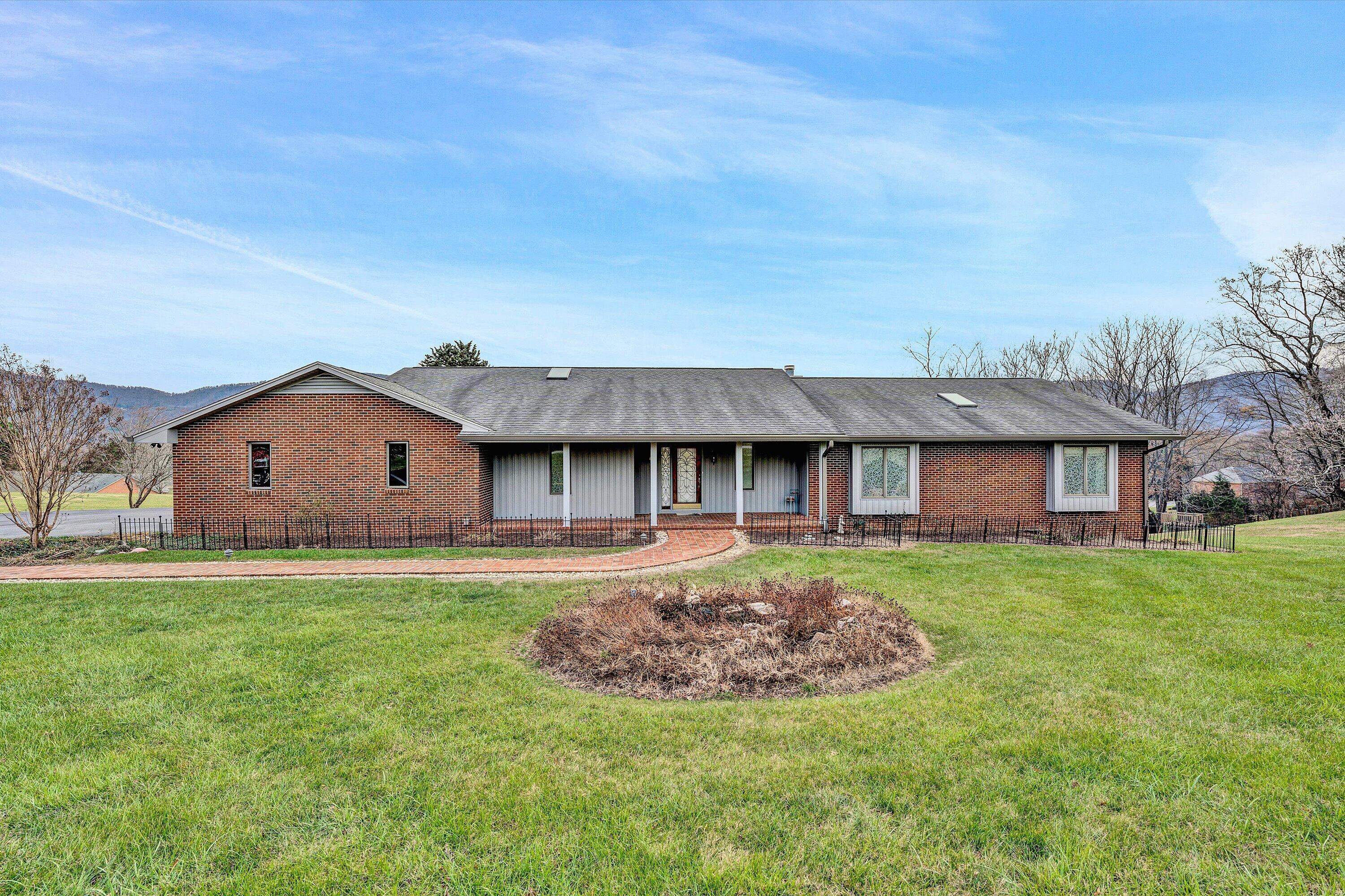 Property Photo: 7090 Highfields Farm Trl VA 24018