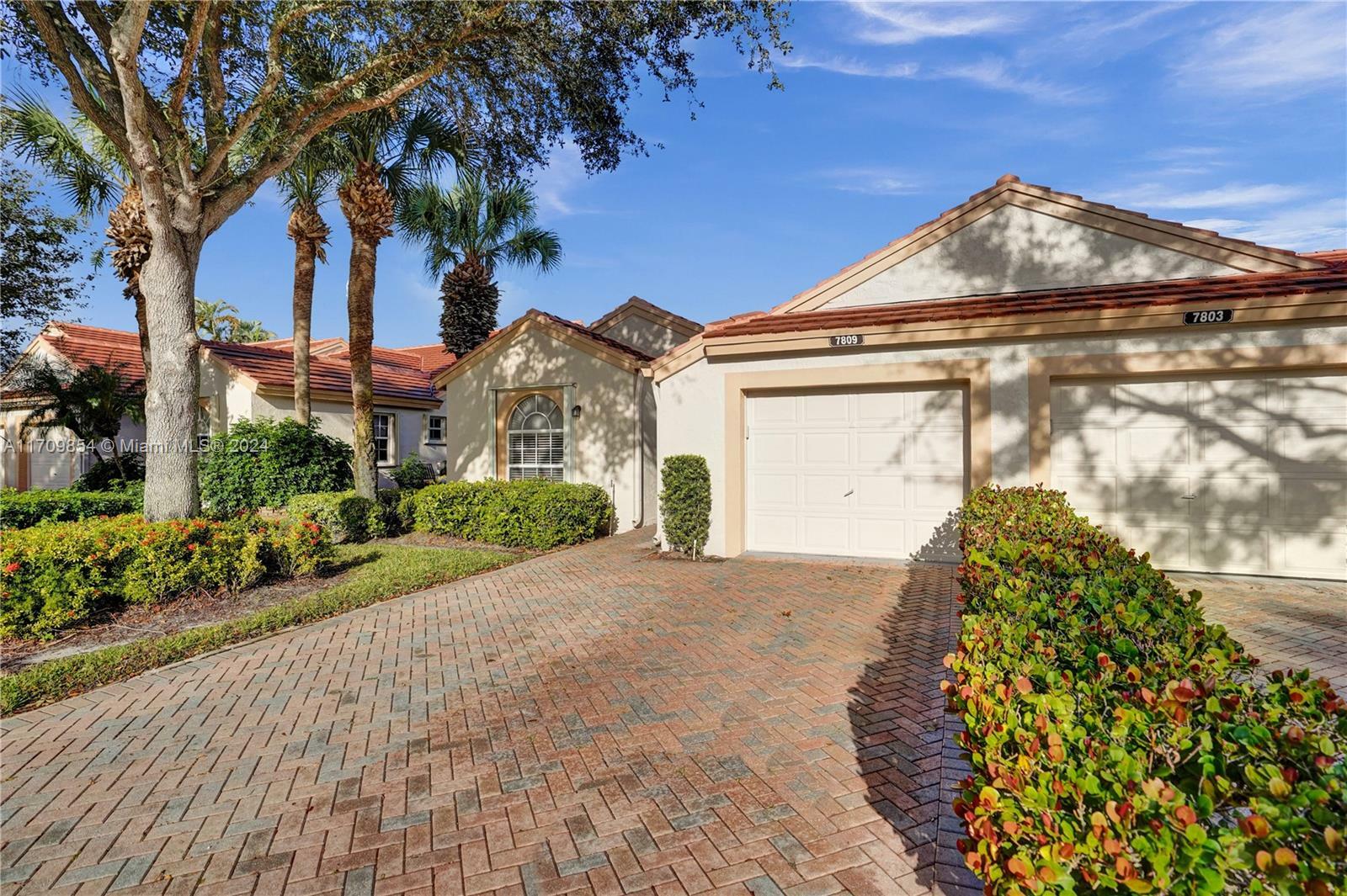 Property Photo:  7809 Silver Lake Dr  FL 33446 