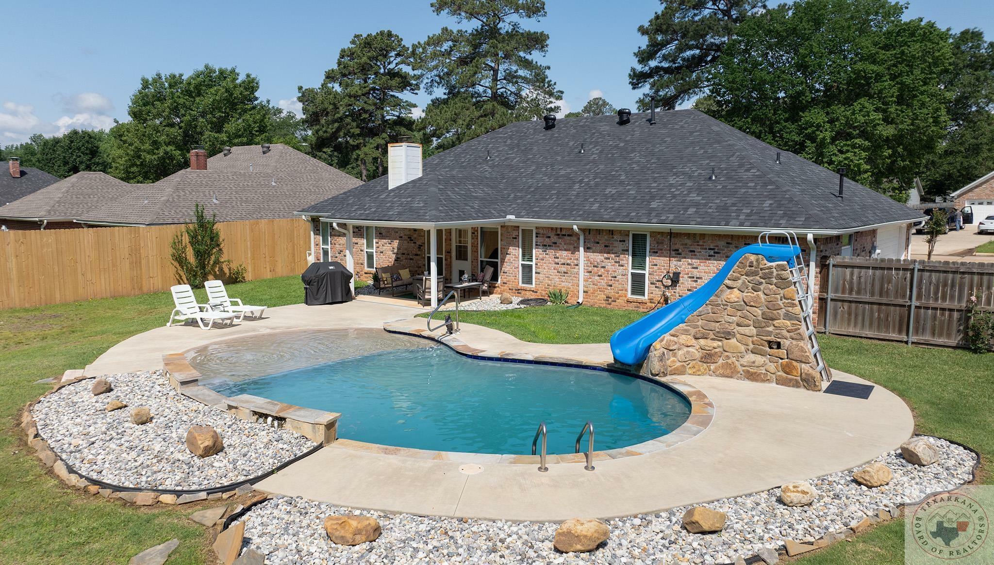 Property Photo:  131 Eastline Rd  TX 75501 