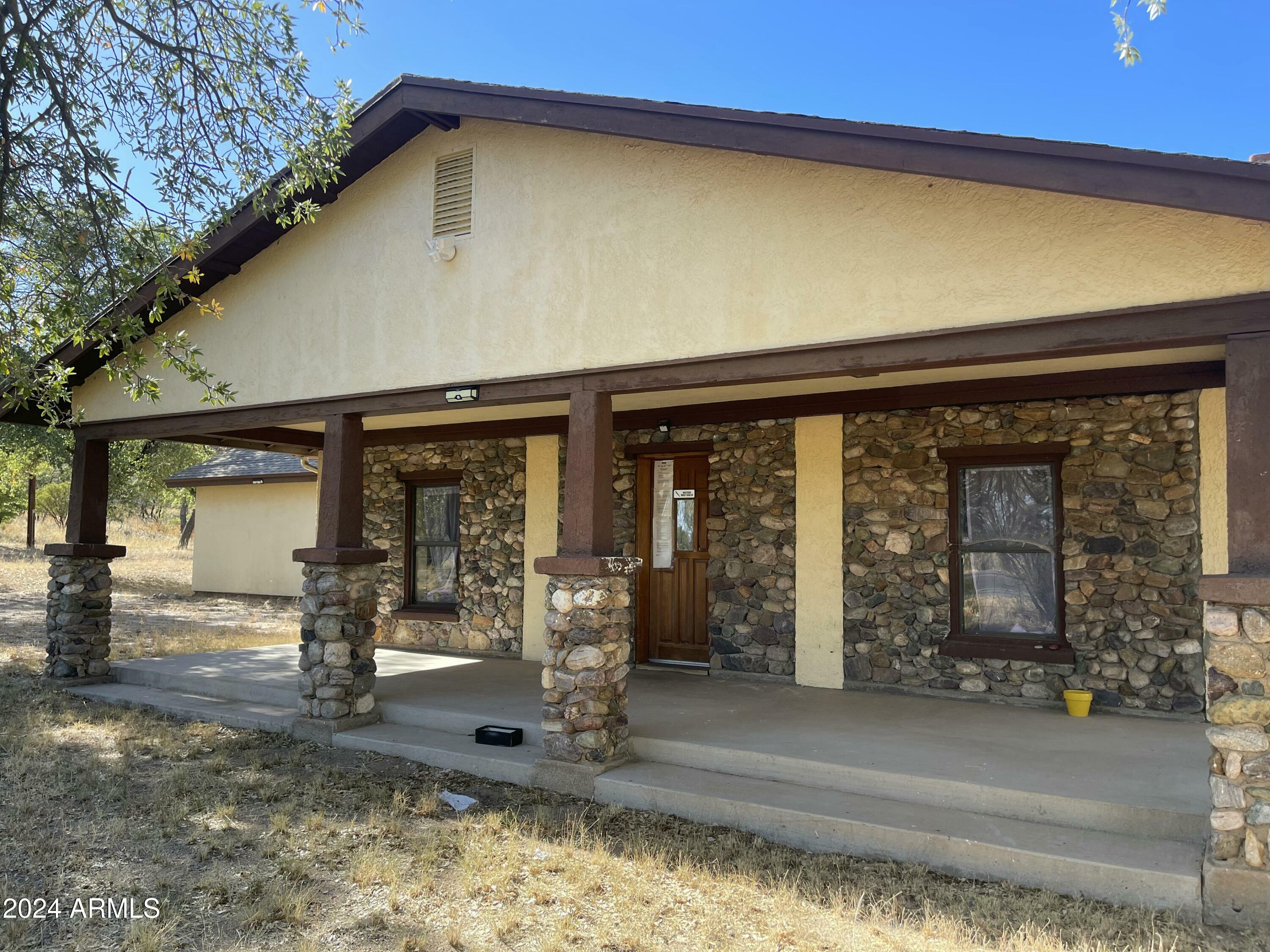 Property Photo:  8360 S Highway 92 --  AZ 85615 