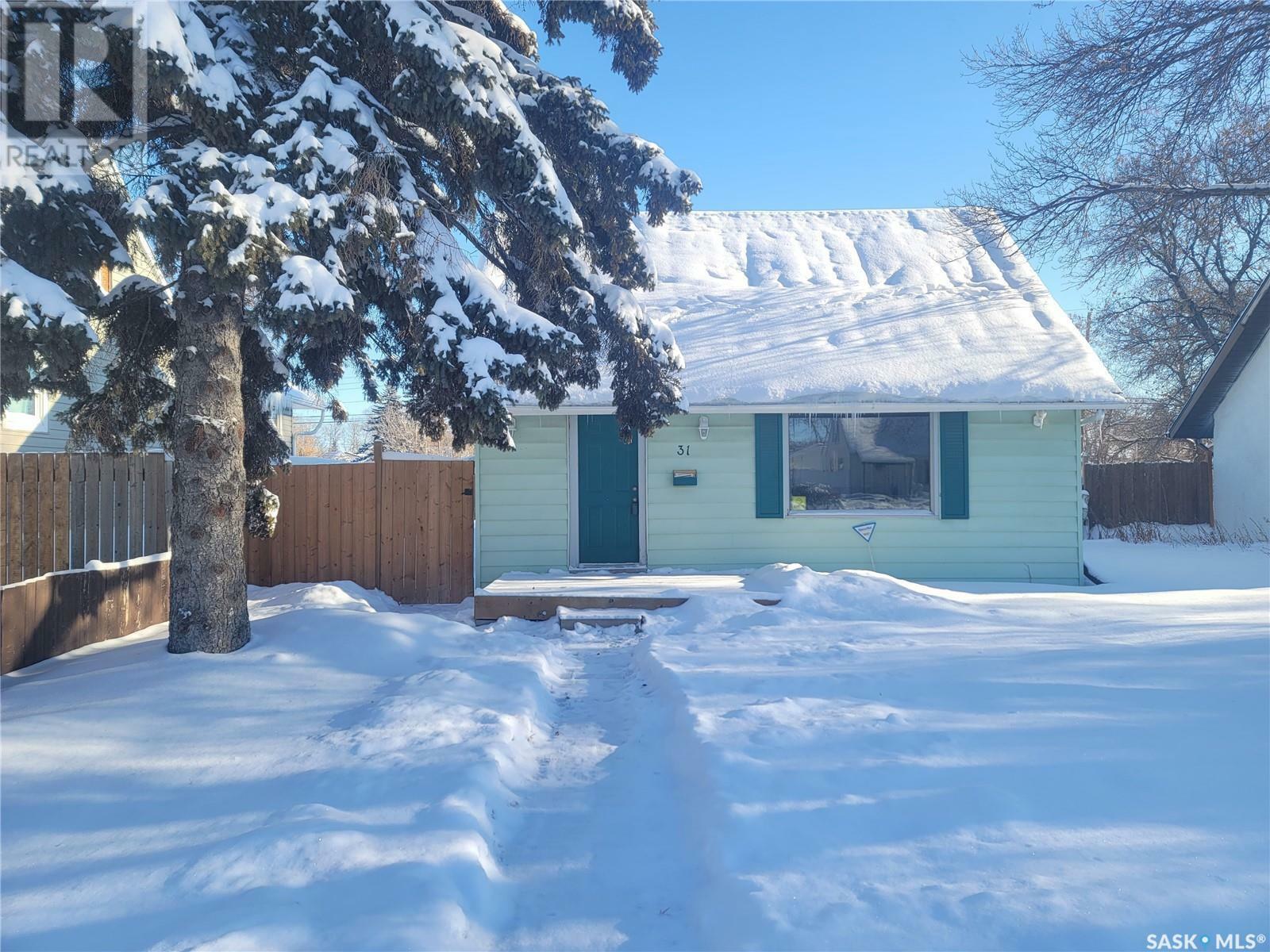 Property Photo:  31 Charles Crescent  SK S4T 5X3 